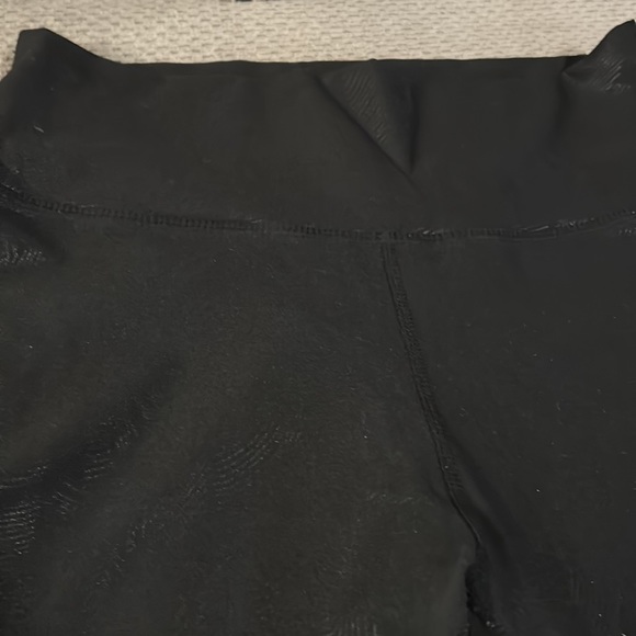 Demi Lovato leggings from fabletics size medium - Picture 4 of 6